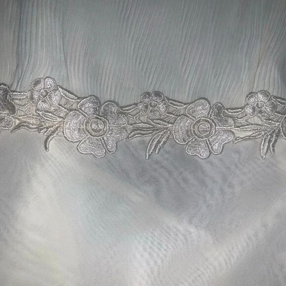 Flora Deadstock embroidered slip dress - Picture 4 of 4